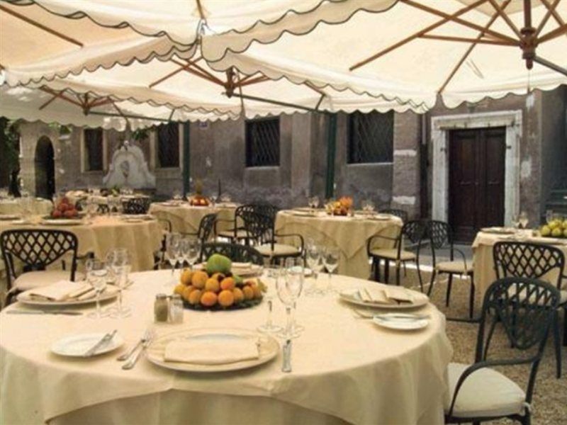 The Church Village Rome Extérieur photo