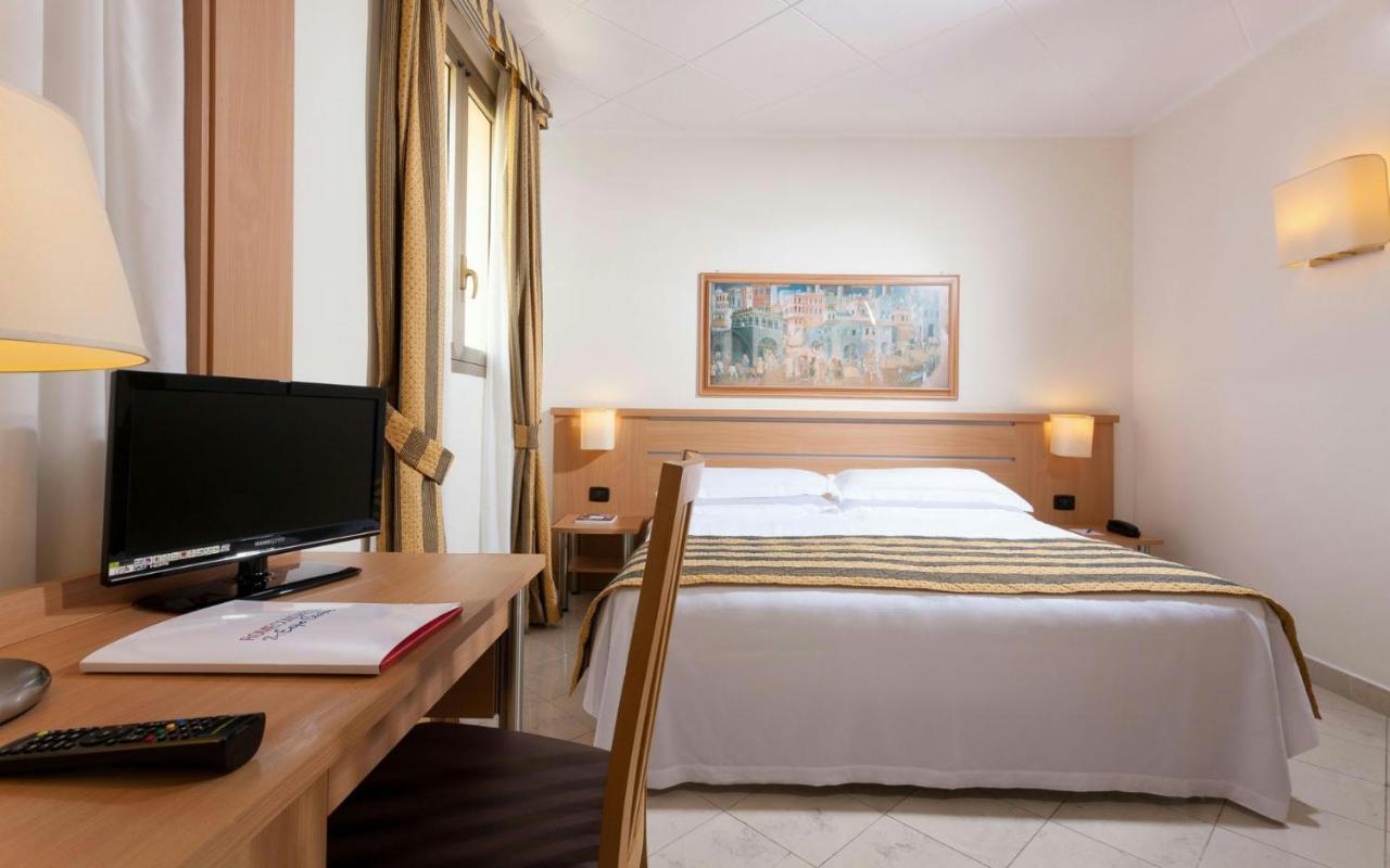 The Church Village Rome Chambre photo