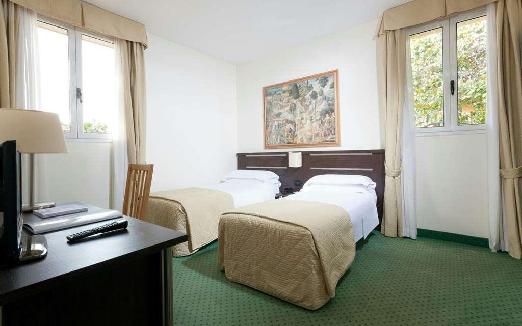 The Church Village Rome Chambre photo